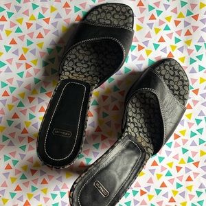 7.5 Women’s Black Coach Heels!